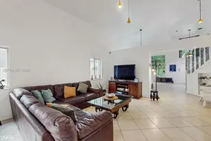 5323 NW 109th Ct, Doral, FL 33178 - Photo 5