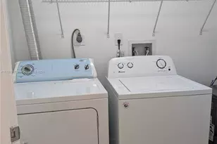 10245 NW 9th Street Circle, Miami, FL 33172 - Photo 13