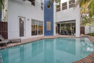 2200 Lincoln Ave, Miami, FL 33133 - Photo 3