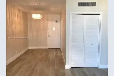 1200 West Ave #1018, Miami Beach, FL 33139 - Photo 3