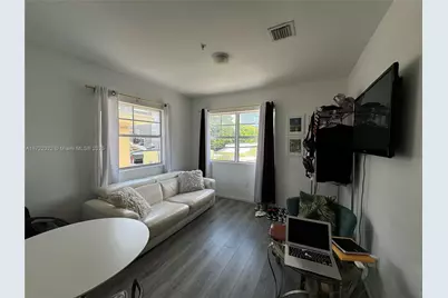 810 7 St #207, Miami Beach, FL 33139 - Photo 5
