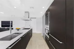 1445 16th St, Miami Beach, FL 33139 - Photo 17