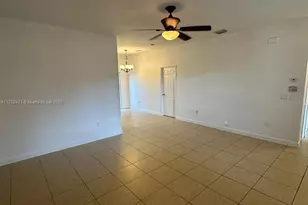 2589 NE 4th St, Homestead, FL 33033 - Photo 13