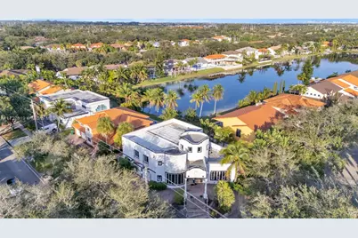 8135 NW 164th Ter, Miami Lakes, FL 33016 - Photo 47