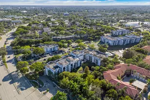 711 N Pine Island Rd, Plantation, FL 33324 - Photo 35