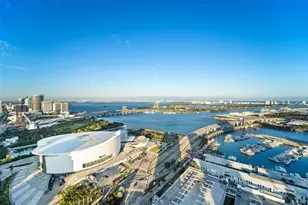 398 NE 5th St, Miami, FL 33132 - Photo 9