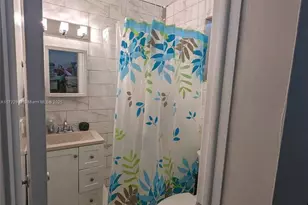 3740 W 5th Ct, Hialeah, FL 33012 - Photo 11