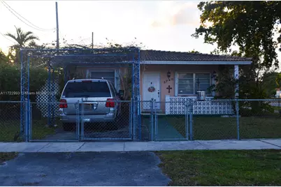 3740 W 5th Ct, Hialeah, FL 33012 - Photo 3