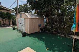 3740 W 5th Ct, Hialeah, FL 33012 - Photo 5