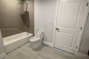 1938 Jackson St, Hollywood, FL 33020 - Photo 5