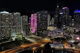 90 SW 3rd St, Miami, FL 33130 - Photo 3