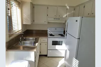 1231 NE 23rd Ave, Pompano Beach, FL 33062 - Photo 15