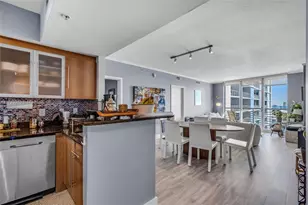 325 S Biscayne Blvd, Miami, FL 33131 - Photo 3