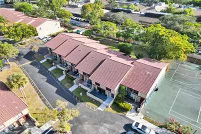 4742 Sheridan St #6, Hollywood, FL 33021 - Photo 1