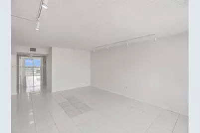 18071 Biscayne Blvd #1701, Aventura, FL 33160 - Photo 5