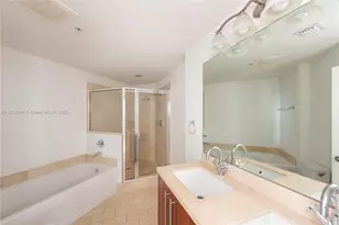 79 SW 12th St, Miami, FL 33130 - Photo 13