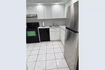 5701 Collins Ave #1011, Miami Beach, FL 33140 - Photo 7