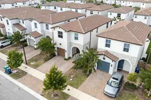 2357 NW 130th St, Miami, FL 33167 - Photo 9