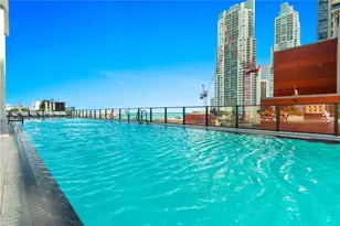 398 NE 5th St, Miami, FL 33132 - Photo 23