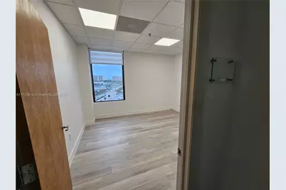 12550 Biscayne Blvd #800-4, North Miami, FL 33181 - Photo 7
