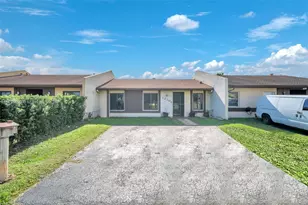 12104 SW 110th St Cir S, Miami, FL 33186 - Photo 1