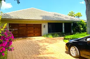 1 Balfour Rd E, Palm Beach Gardens, FL 33418 - Photo 5