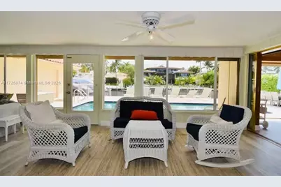 12 Isla Bahia Dr, Fort Lauderdale, FL 33316 - Photo 17