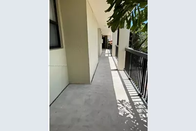 117 Lake Emerald Dr #202, Oakland Park, FL 33309 - Photo 15