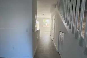 2878 SE 26th Ter, Homestead, FL 33035 - Photo 9