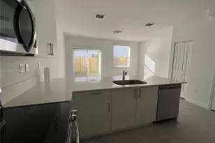 2878 SE 26th Ter, Homestead, FL 33035 - Photo 5