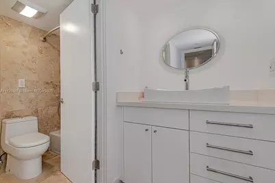 2301 Collins Ave #1515, Miami Beach, FL 33139 - Photo 17