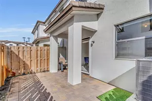 274 SW 159th Pl, Pembroke Pines, FL 33027 - Photo 25