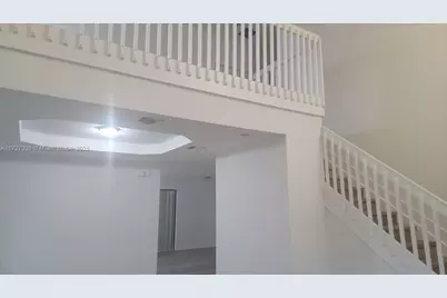 571 SE 37th Pl, Homestead, FL 33033 - Photo 7