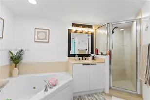 16699 Collins Ave, Sunny Isles Beach, FL 33160 - Photo 23