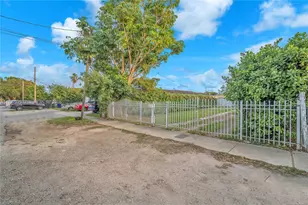 2372 NW 34th St, Miami, FL 33142 - Photo 47