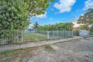 2372 NW 34th St, Miami, FL 33142 - Photo 45