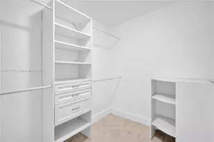 2372 NW 34th St, Miami, FL 33142 - Photo 23