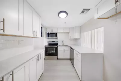 6830 Indian Creek Dr #1D, Miami Beach, FL 33141 - Photo 13