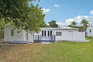299 S Biscayne River Dr, Miami, FL 33169 - Photo 35