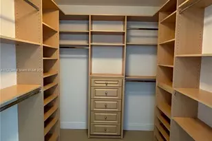 90 SW 3rd St, Miami, FL 33130 - Photo 33