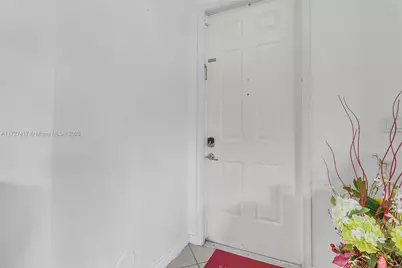 3736 NE 9 Ct, Homestead, FL 33033 - Photo 7