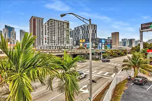 365 NW 8th St, Miami, FL 33136 - Photo 29