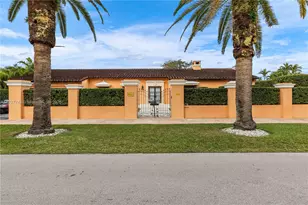 1181 S Alhambra Cir, Coral Gables, FL 33146 - Photo 51