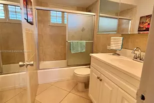 2600 Diana Dr, Hallandale Beach, FL 33009 - Photo 27