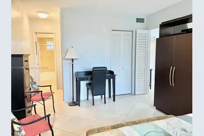 2600 Diana Dr #318, Hallandale Beach, FL 33009 - Photo 23
