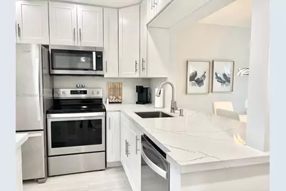 3405 NW 48th Ave #407, Lauderdale Lakes, FL 33319 - Photo 5