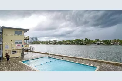 6484 Indian Creek Dr #310, Miami Beach, FL 33141 - Photo 5