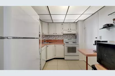 3015 N Ocean Blvd #3J, Fort Lauderdale, FL 33308 - Photo 5