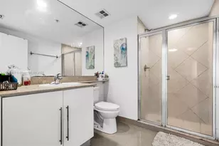 335 S Biscayne Blvd, Miami, FL 33131 - Photo 13