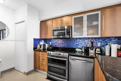 335 S Biscayne Blvd #3612, Miami, FL 33131 - Photo 11